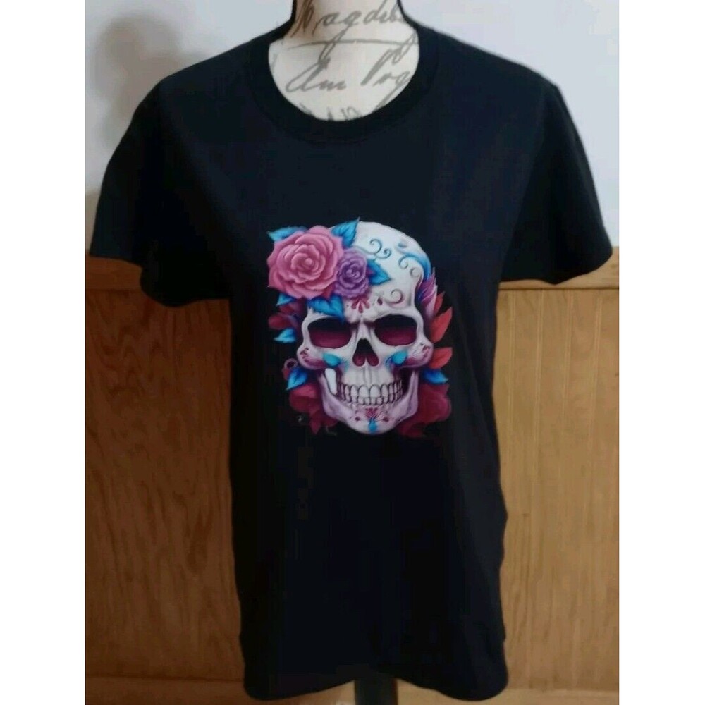 Black SS Graphic T-Shirt Colorful Skull Sz S Homemade Women Ladies Clothing New